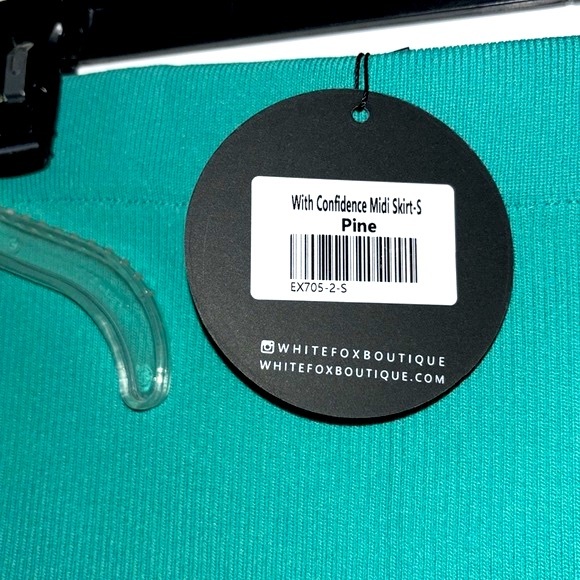 White Fox Two-piece Set - Green - Picture 10 of 12